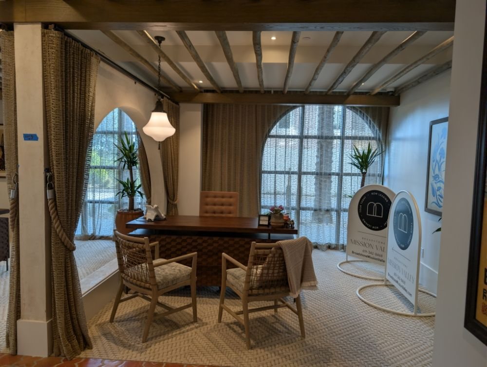 Clubhouse lounge with pendant lighting